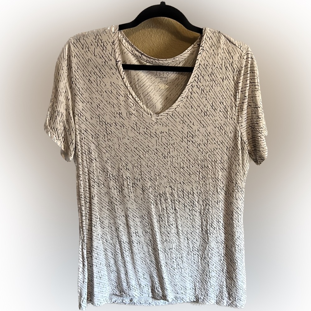 Apt. 9 Essentials White Pattern Tee